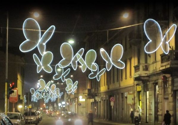 Световые бабочки в Милане